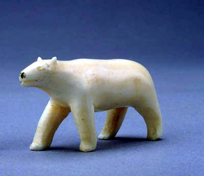 Sculpture d'un ours polaire