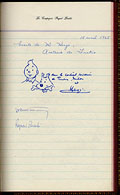 Herg, le crateur de 
Tintin et de 
Milou, visite le magasin de la rue Saint-Joseph en 1965.