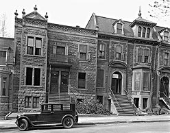 Range de maisons, rue Saint-Urbain, Montral, vers 1931