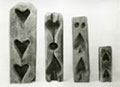 Moules  sucre en forme de coeur, 1940., © MCC/CMC, Marius Barbeau, 87188