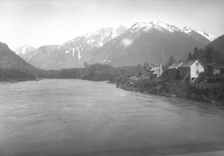 Houses and buildings along the shore in the old village of Komkots, British Columbia, © CMC/MCC, H.I. Smith, 50122