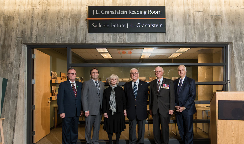 La salle de lecture J. L. Granatstein