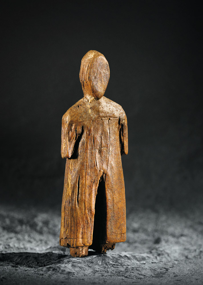 Sculpture inuite représentant un Européen 