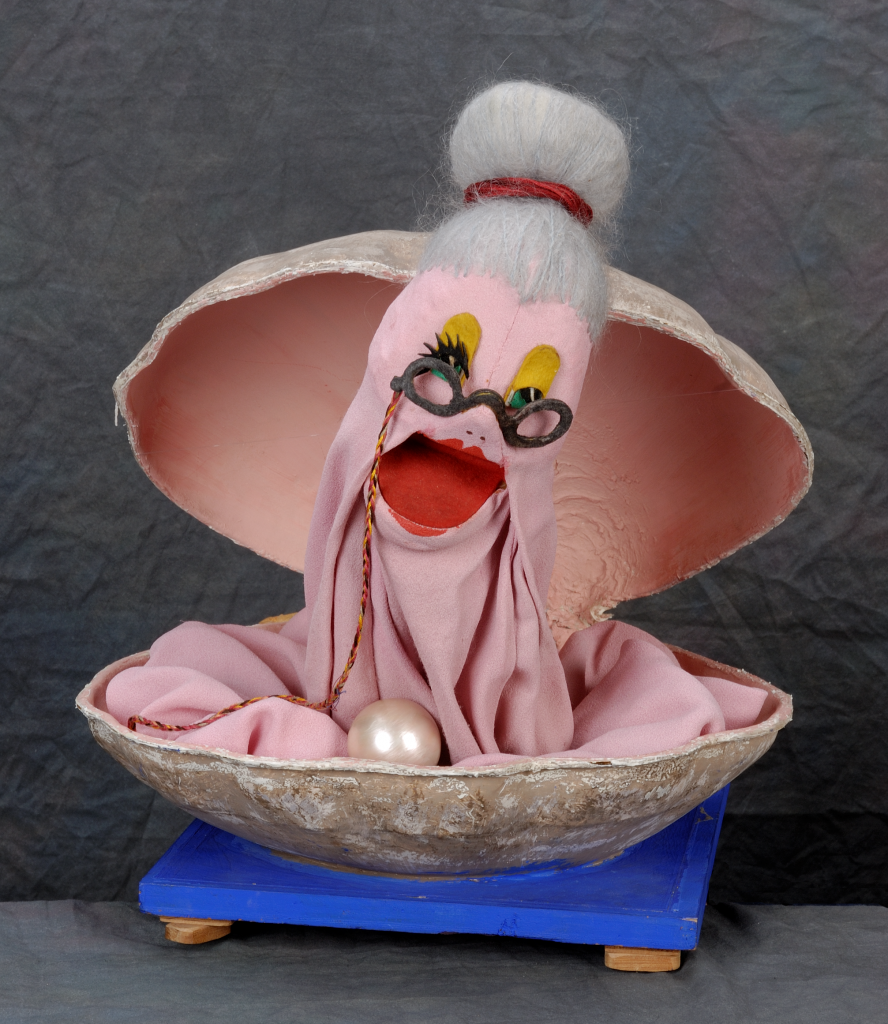 Pearl van Oyster, marionnette à gueule, Musée canadien de l’histoire, 94-1098 a-b, IMG2008-0014-076 Création : Barry Rosenberg 
