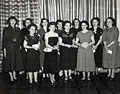 Groupe de travailleuses du comptoir 
postal, octobre 1948.