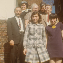 Connie Bennedsen (en haut, à gauche) et des membres de sa famille