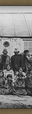 Le révérend Peck en compagnie d'indigènes; 
île Blacklead, dans la baie Cumberland