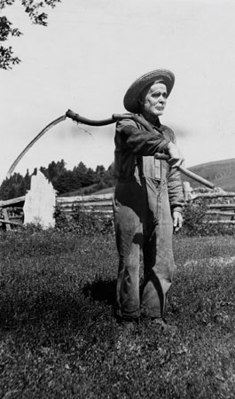 Napolon Saint-Arnaud, cultivateur g de 77 ans, Sainte-Genevive-de-Batiscan, Qubec, 1920., © MCC/CMC, Edouard Zotique Massicotte, Z.iii.a.71