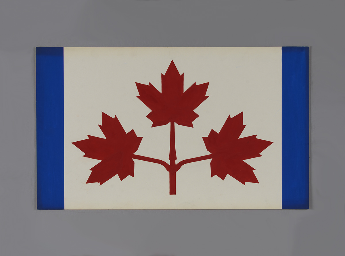 Le Musée canadien de l'histoire à Ottawa abrite une superbe exposition d'un drapeau canadien orné de feuilles rouges, blanches et bleues.