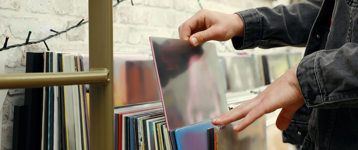 Des disques vinyles dans un magasin